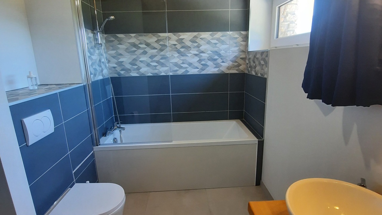 Photo of Bathroom in Anglefort