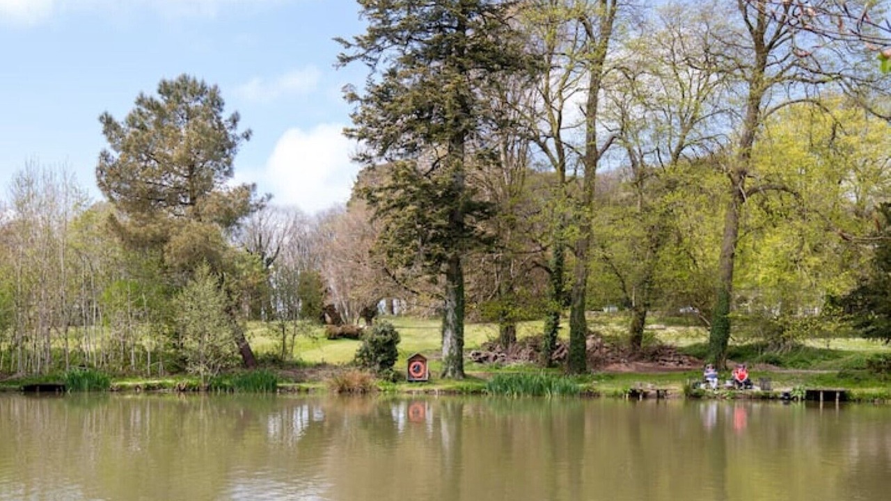 Photo of Others in Saint Breward