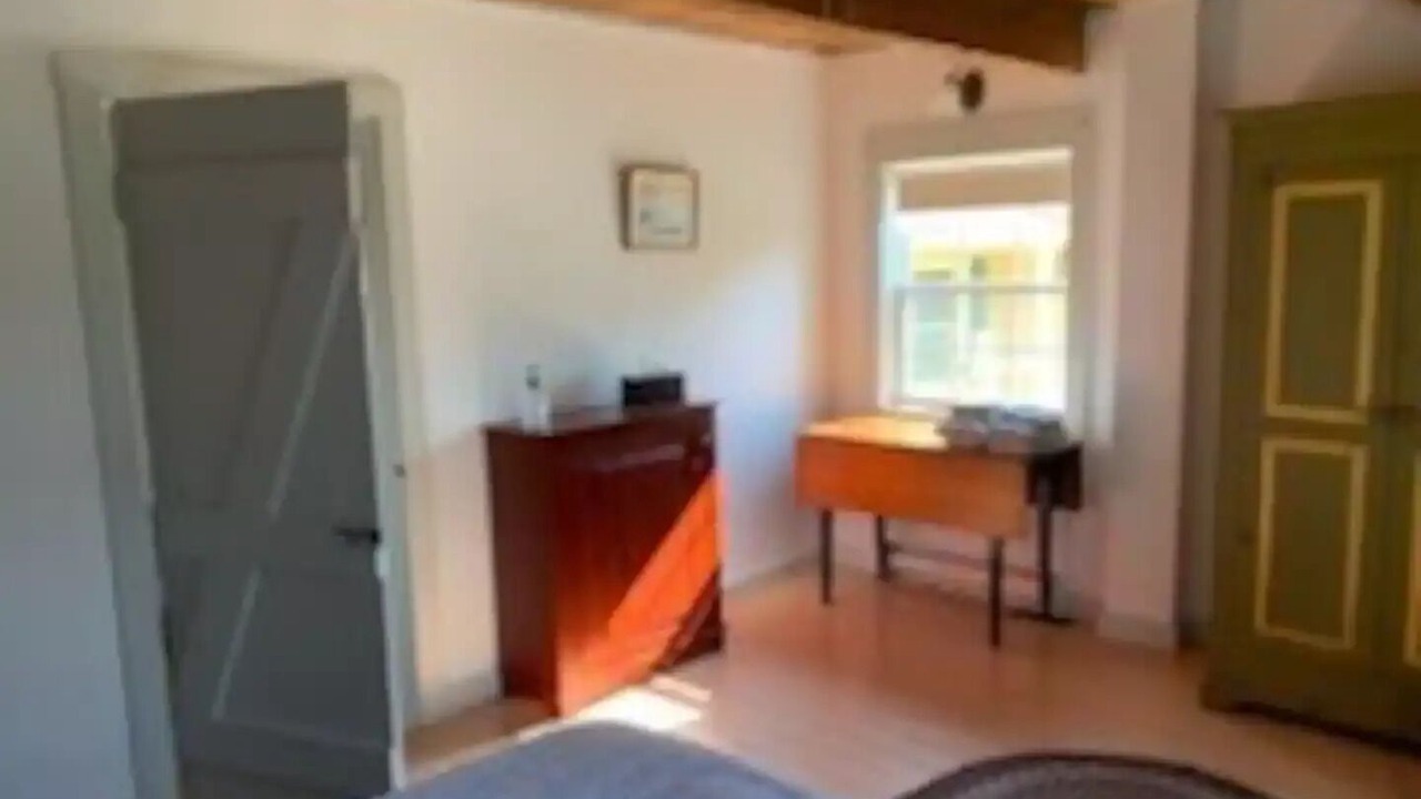 Photo of Bedroom in Clinton