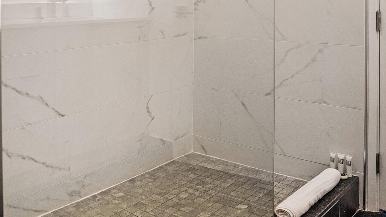 Photo of Bathroom in Little Haiti
