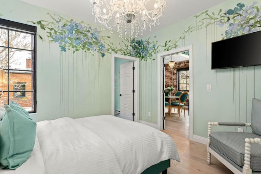 Photo of Bedroom in Golden Triangle
