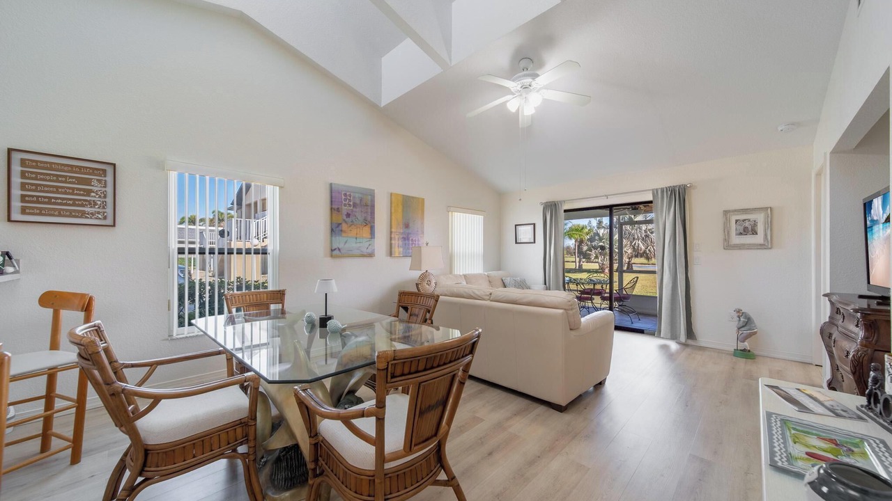Photo of Livingroom in Deep Creek