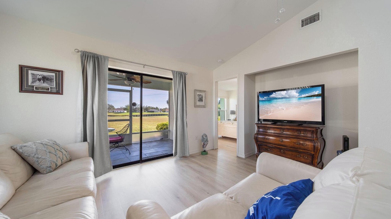 Photo of Livingroom in Deep Creek