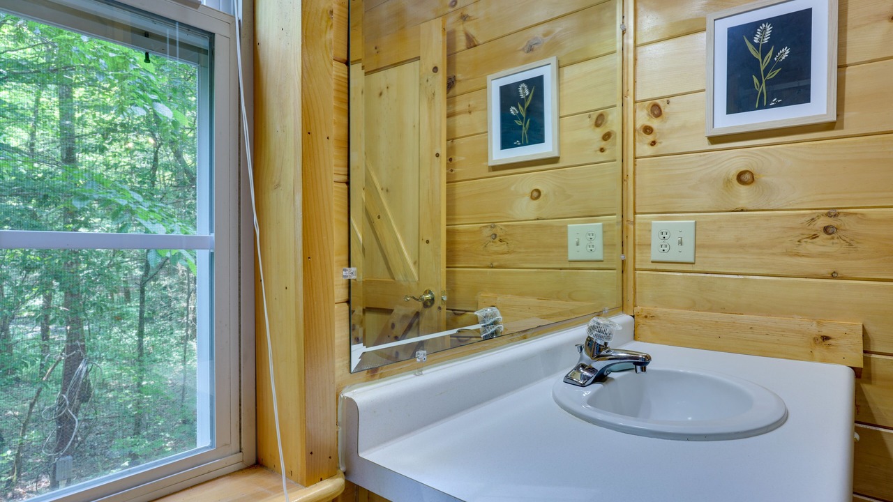 Photo of Bathroom in Blairsville