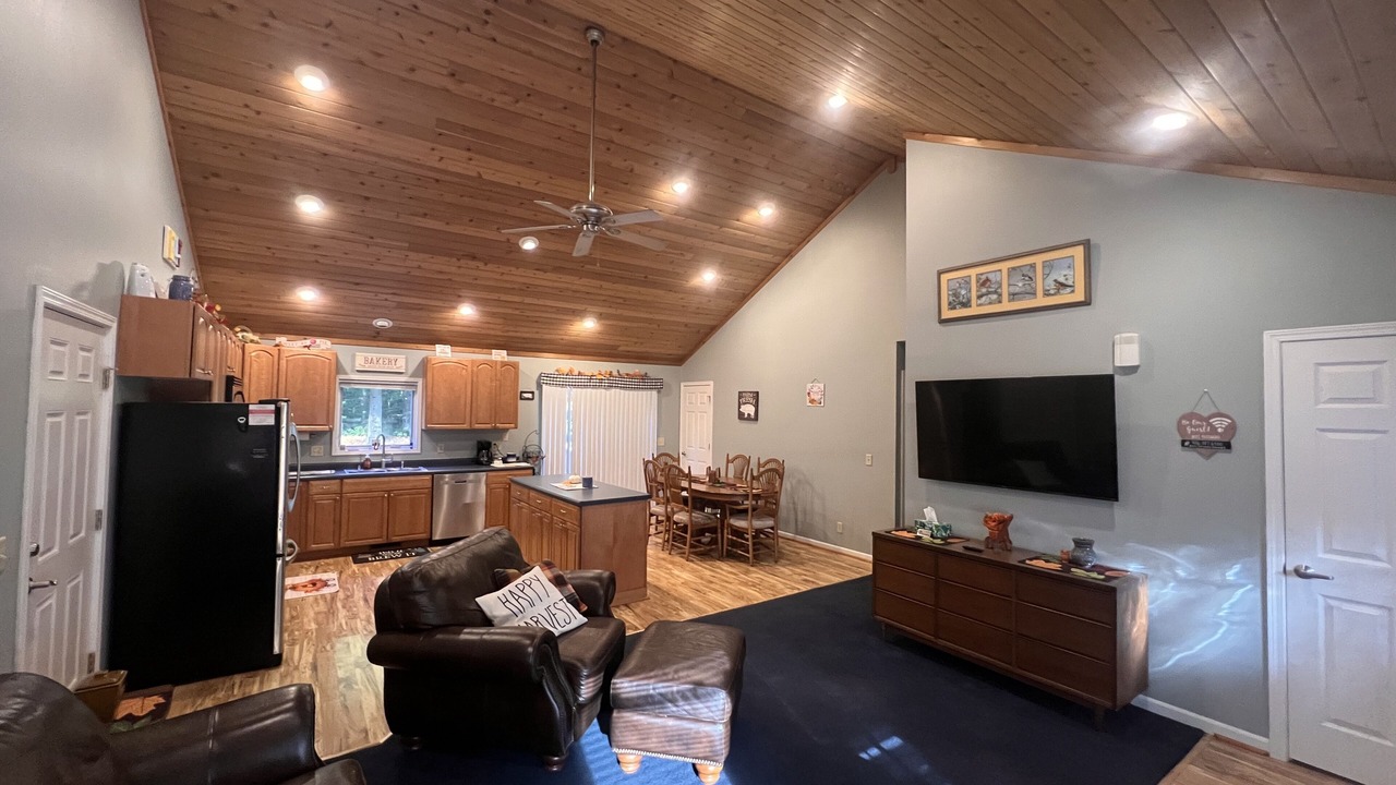 Photo of Livingroom in Wetmore