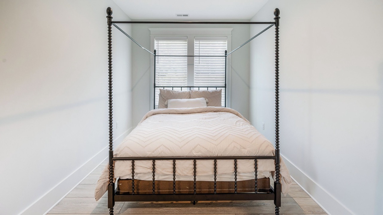 Photo of Bedroom in Forest