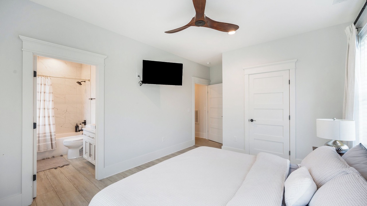 Photo of Bedroom in Forest