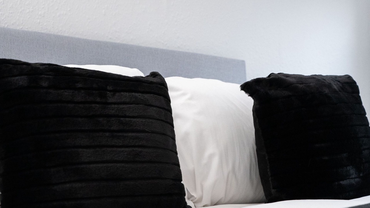 Photo of Others in Linthouse