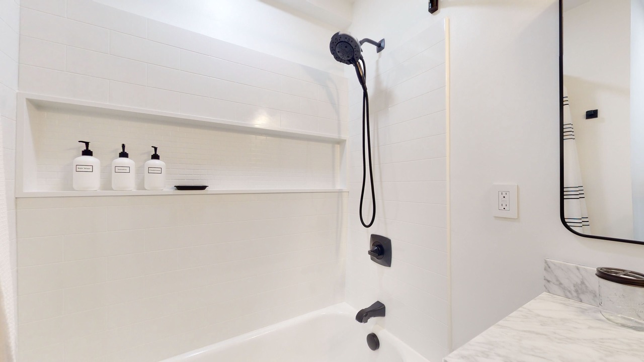 Photo of Bathroom in Ashley Oaks