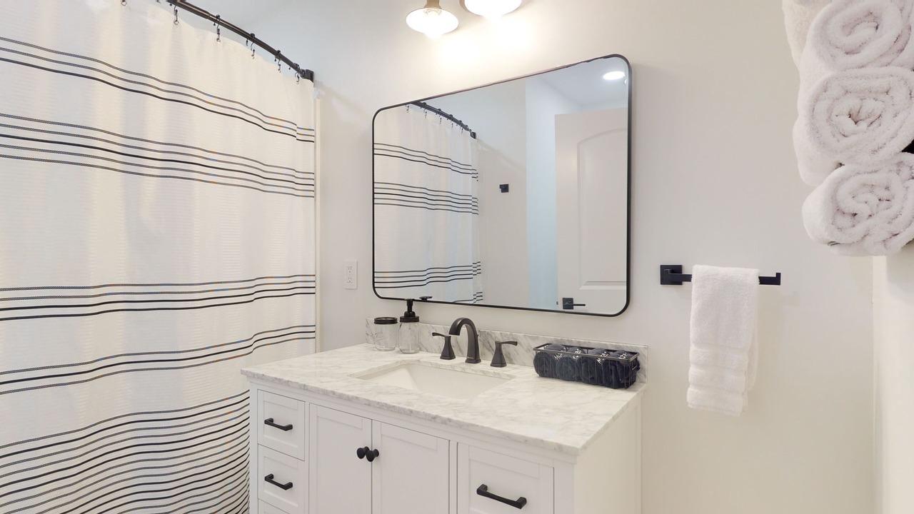 Photo of Bathroom in Ashley Oaks