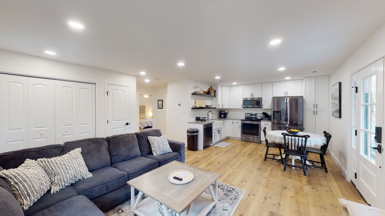 Photo of Livingroom in Ashley Oaks