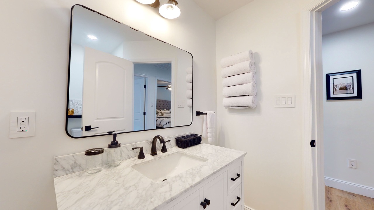 Photo of Bathroom in Ashley Oaks