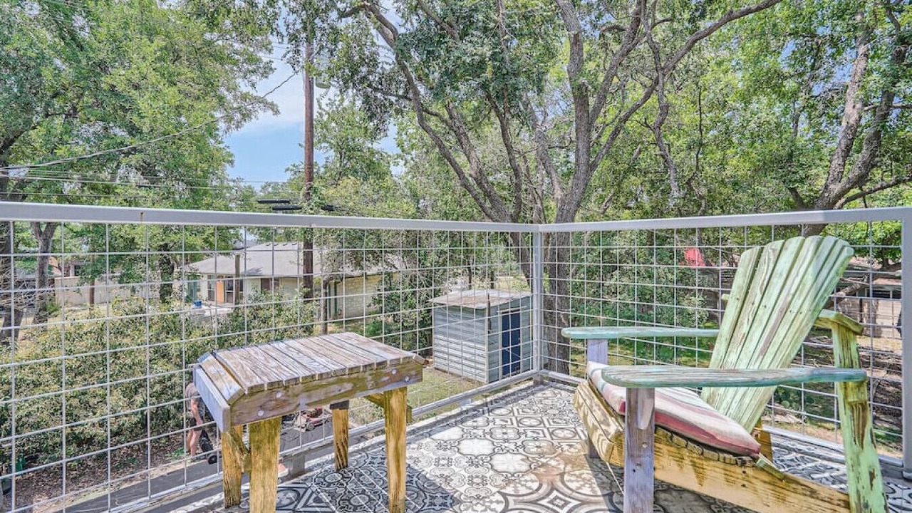 Photo of Outdoor in Barton Hills