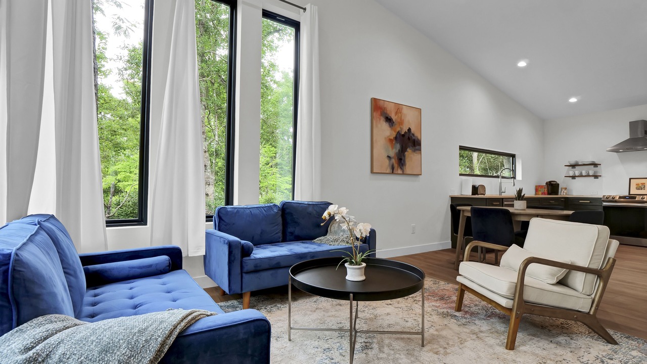 Photo of Livingroom in Ogden