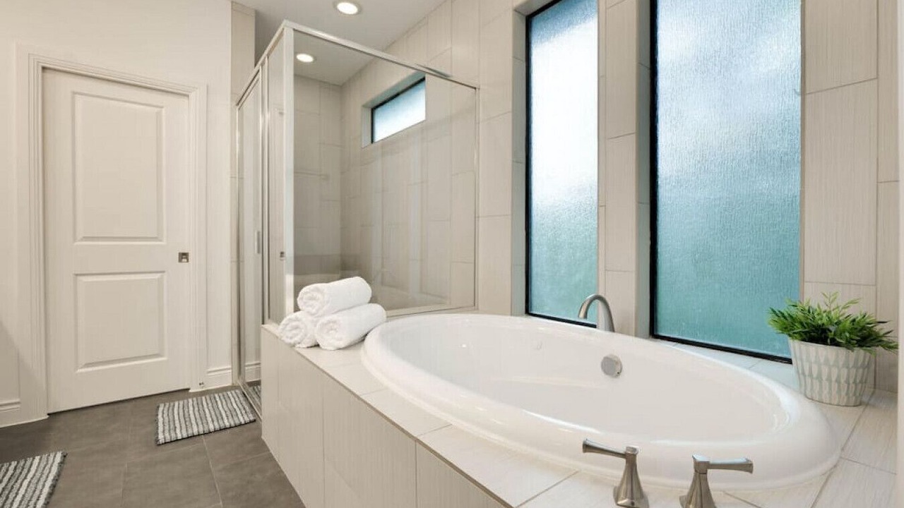 Photo of Bathroom in Lakehurst