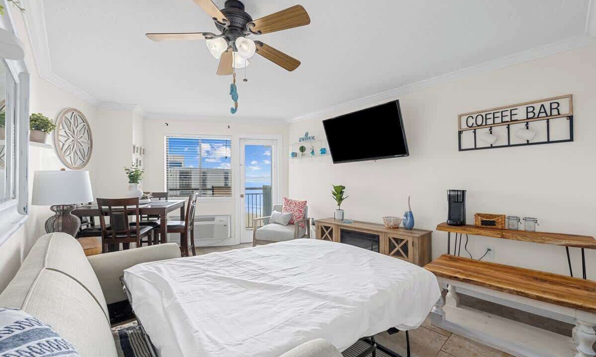 Photo of Livingroom in Myrtle Beach