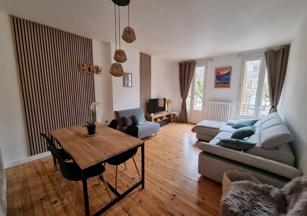 Photo of Livingroom in Bagneres-de-Luchon