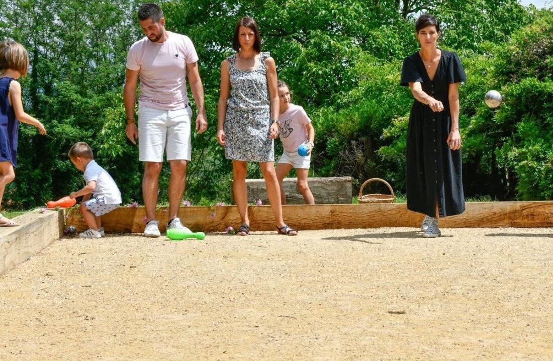 Photo of Others in Ascarat