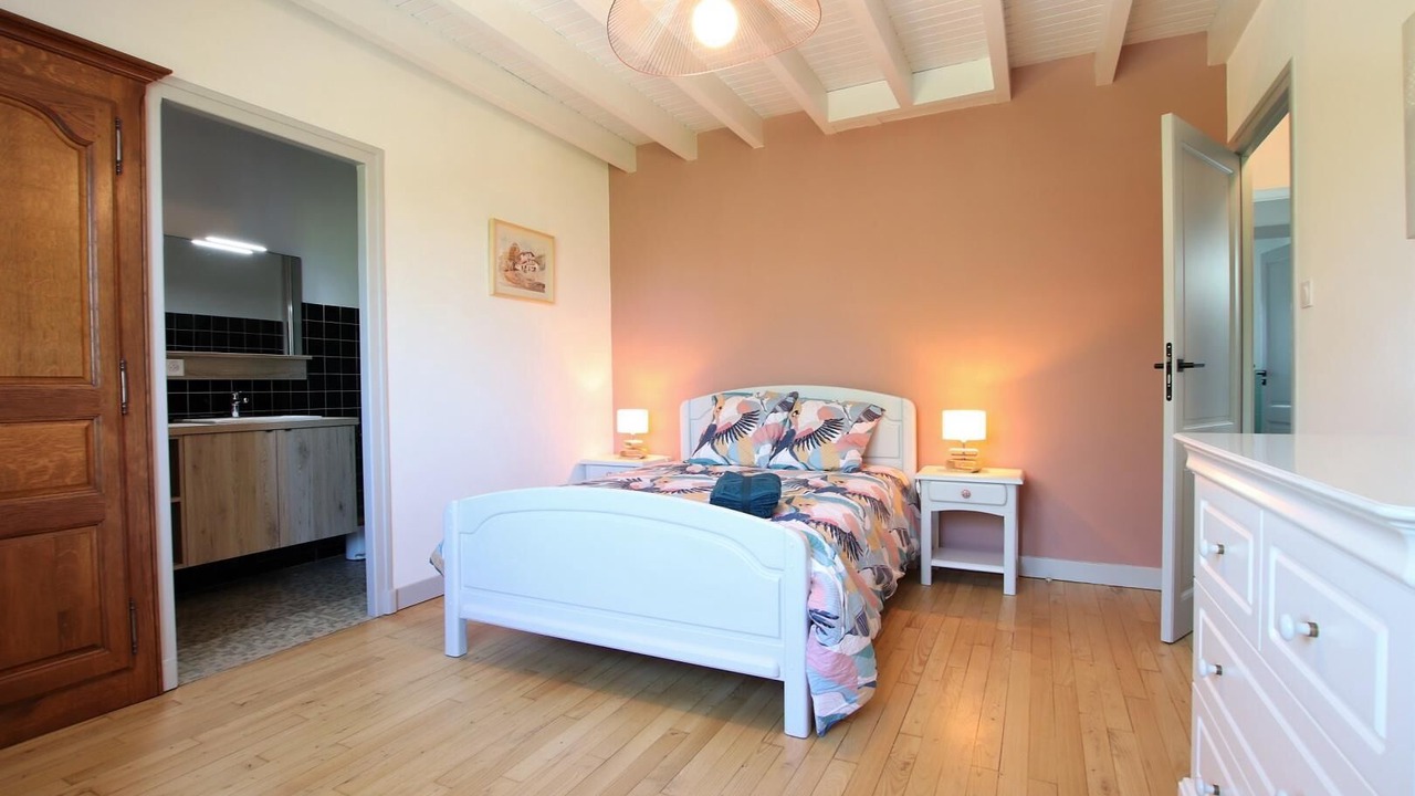 Photo of Bedroom in Ascarat