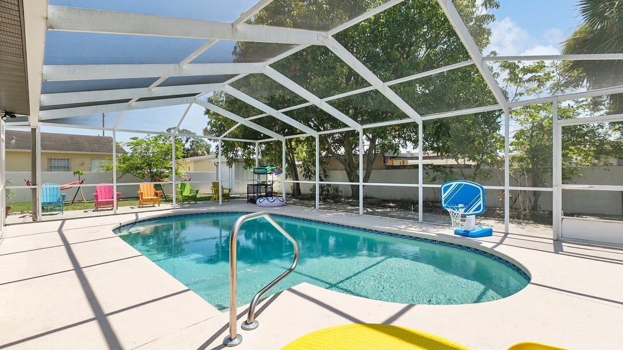 Photo of Outdoor in Pinecrest West Park