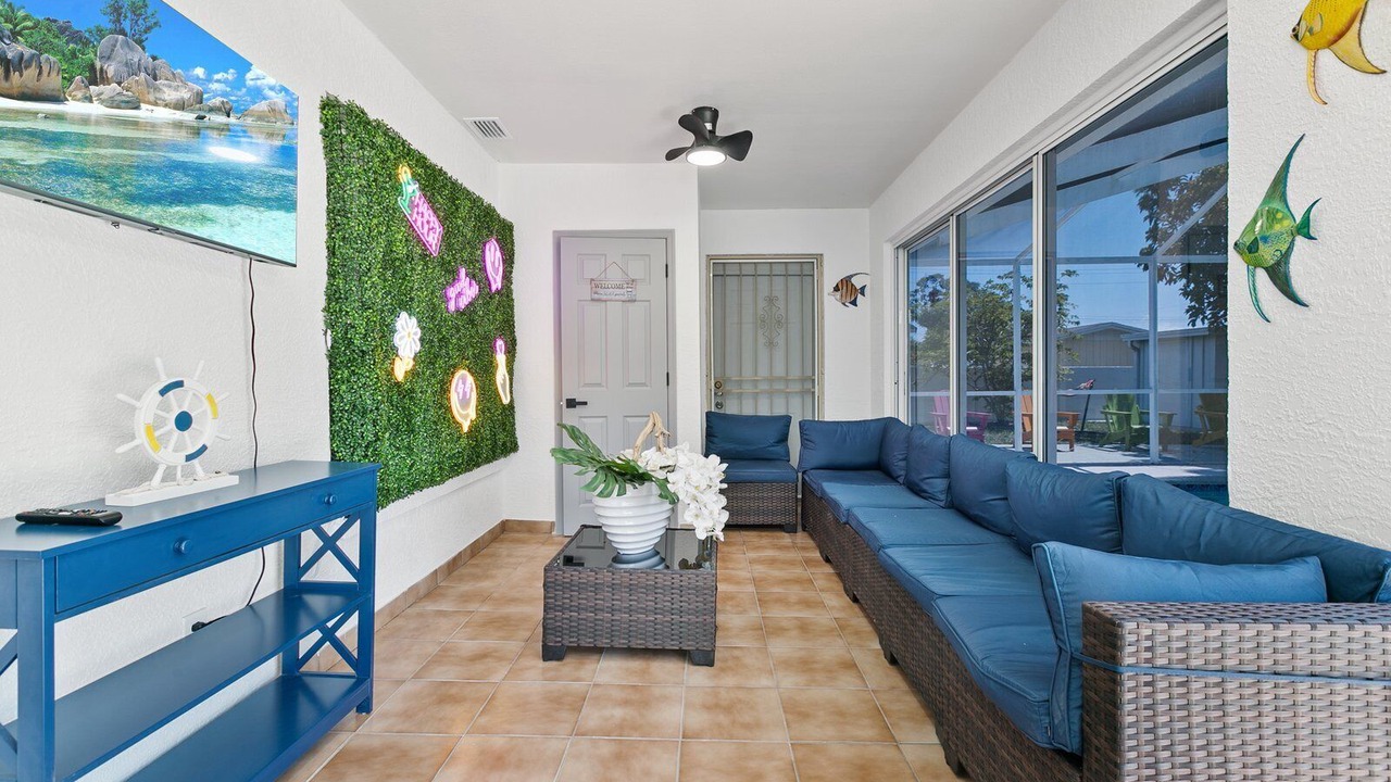 Photo of Livingroom in Pinecrest West Park