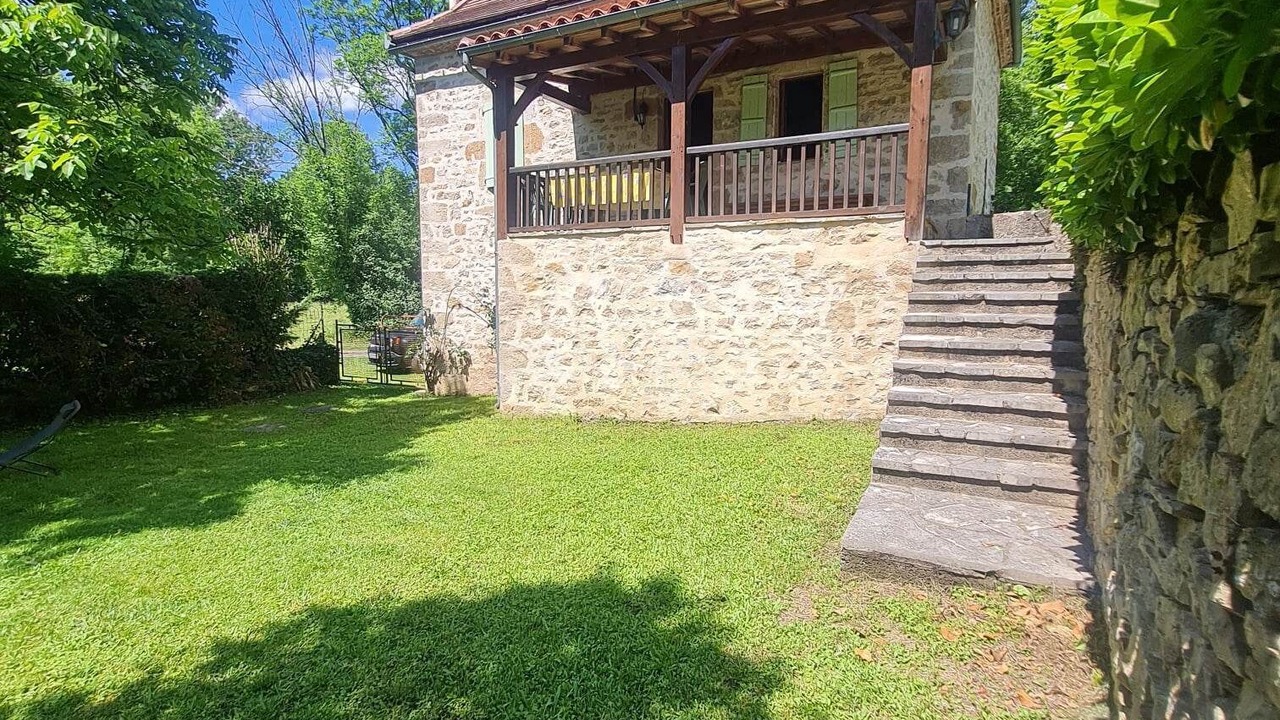 Photo of Outdoor in Camboulit