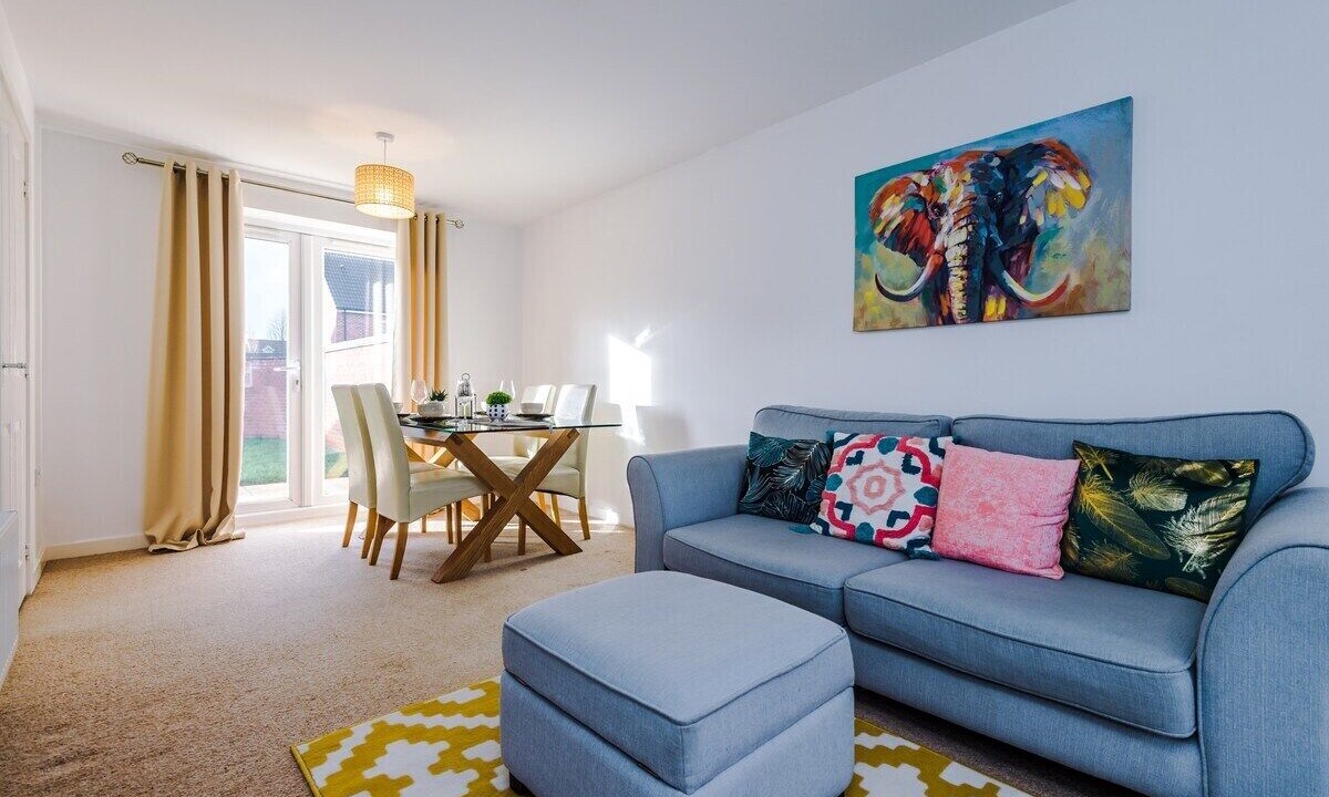 Photo of Livingroom in Burton on Trent