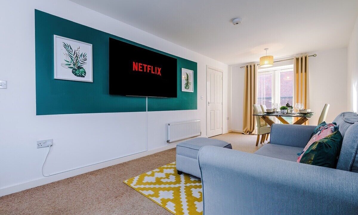 Photo of Livingroom in Burton on Trent