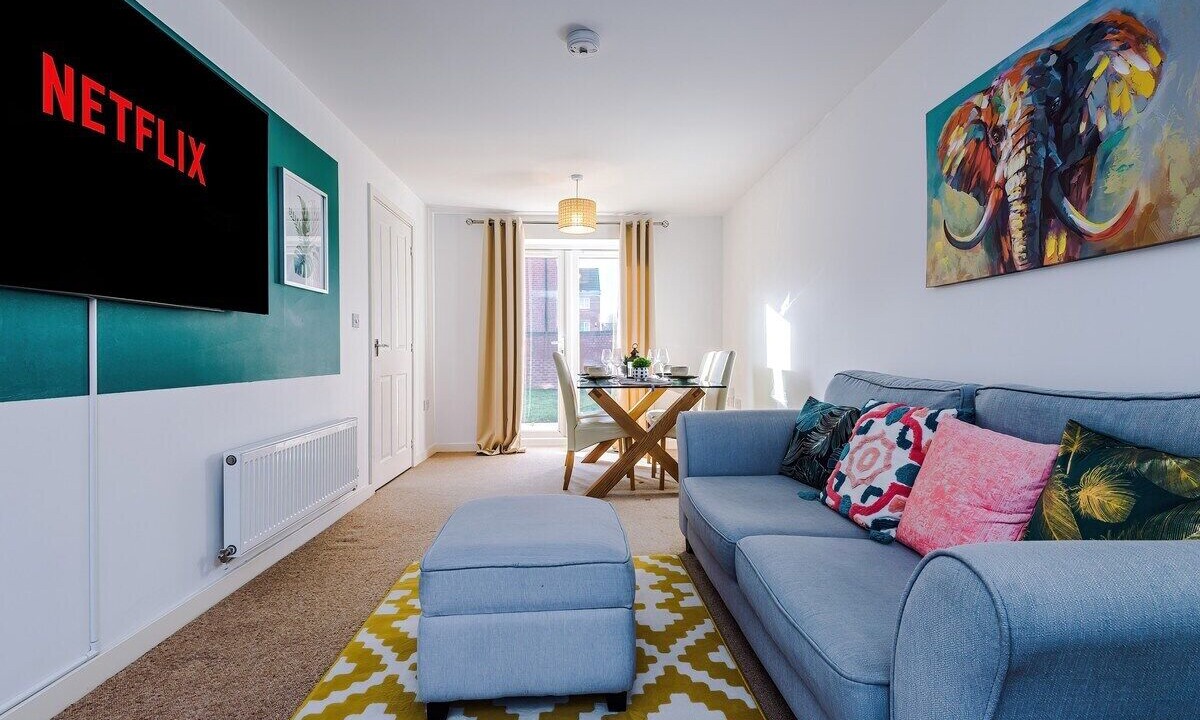 Photo of Livingroom in Burton on Trent