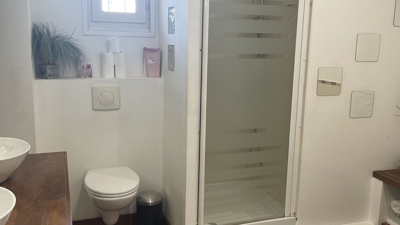 Photo of Bathroom in Bouc-Bel-Air
