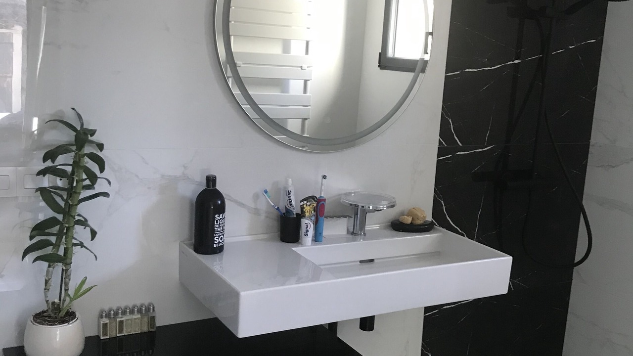 Photo of Bathroom in Bouc-Bel-Air