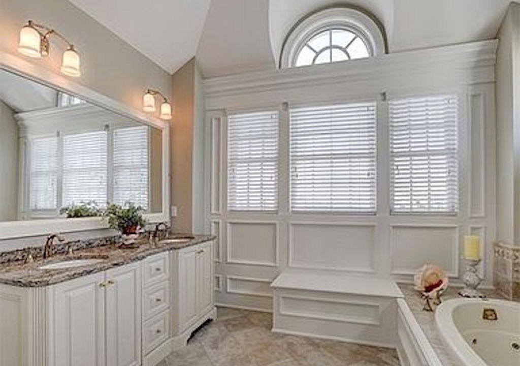 Photo of Bathroom in Holgate