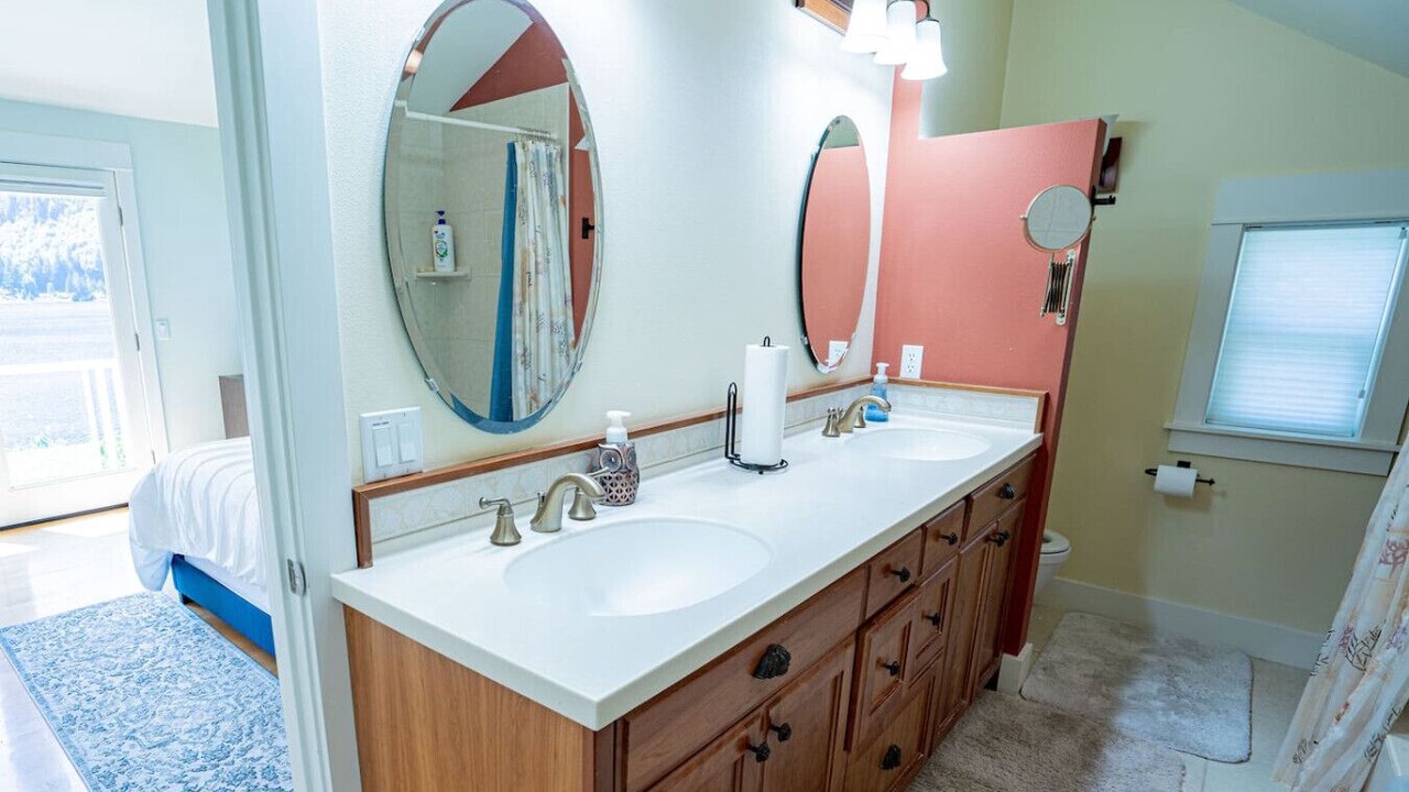 Photo of Bathroom in Port Angeles