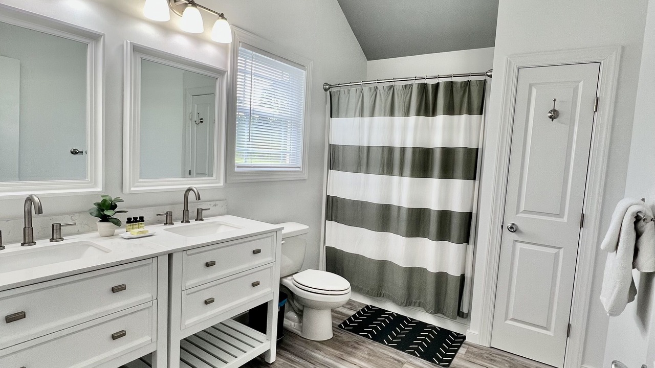 Photo of Others in Reedville