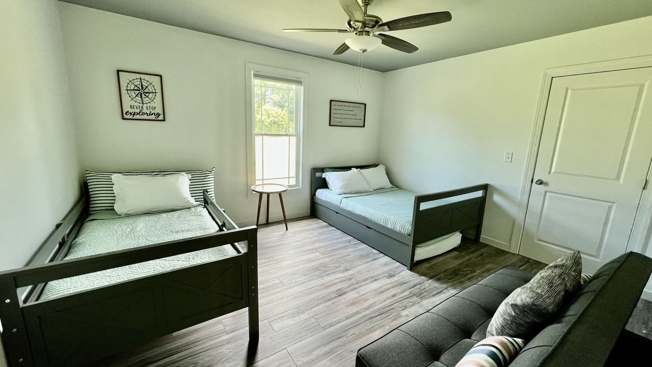 Photo of Others in Reedville