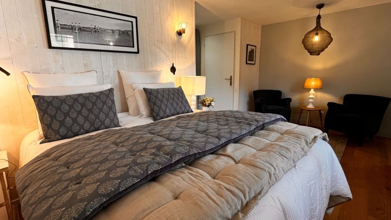 Photo of Bedroom in Aix-en-Issart