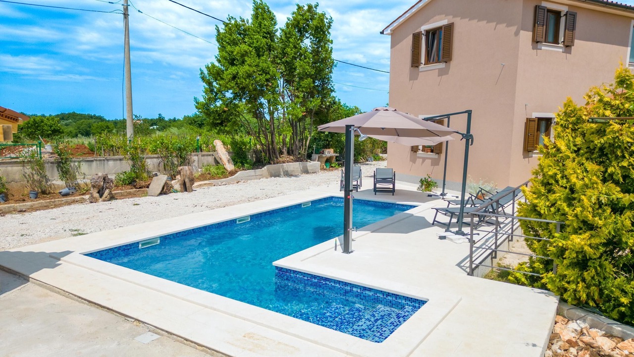 Photo of Outdoor in Gajana