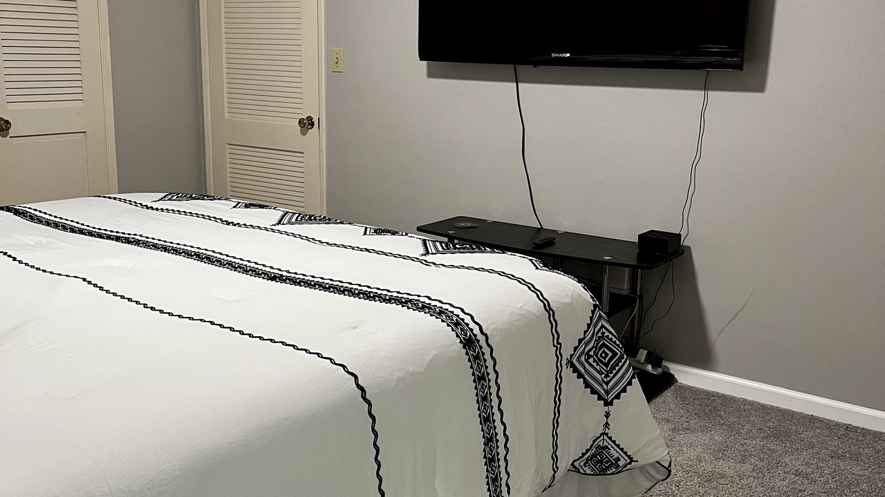 Photo of Bedroom in Victor