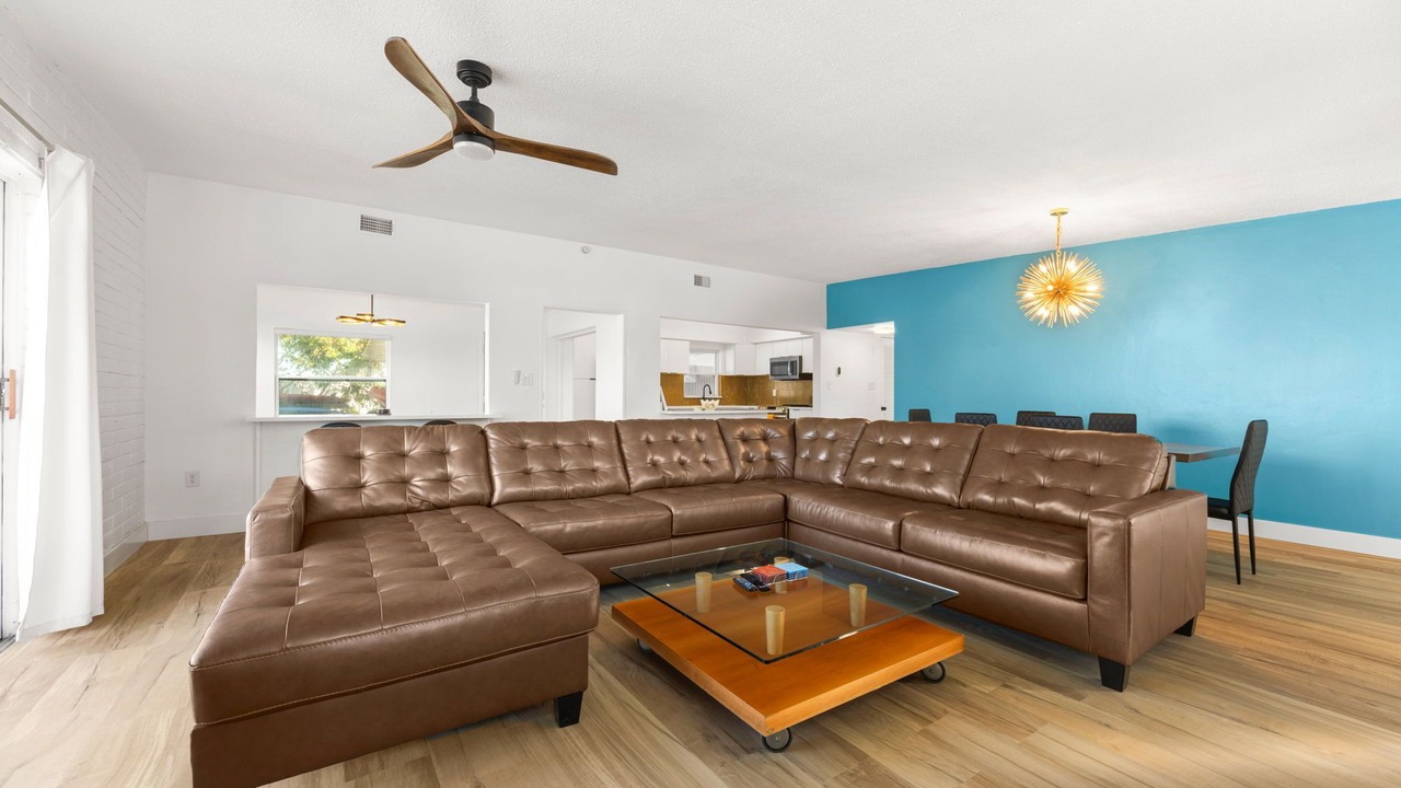 Photo of Livingroom in Apollo Beach