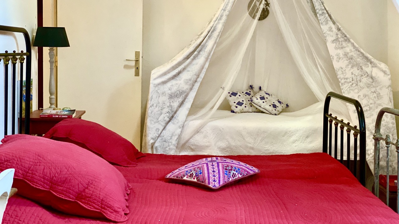 Photo of Bedroom in Ocquerre