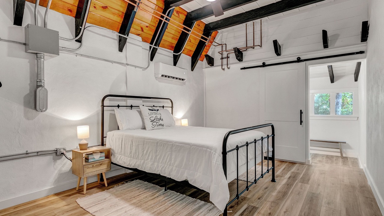 Photo of Bedroom in Brookeland