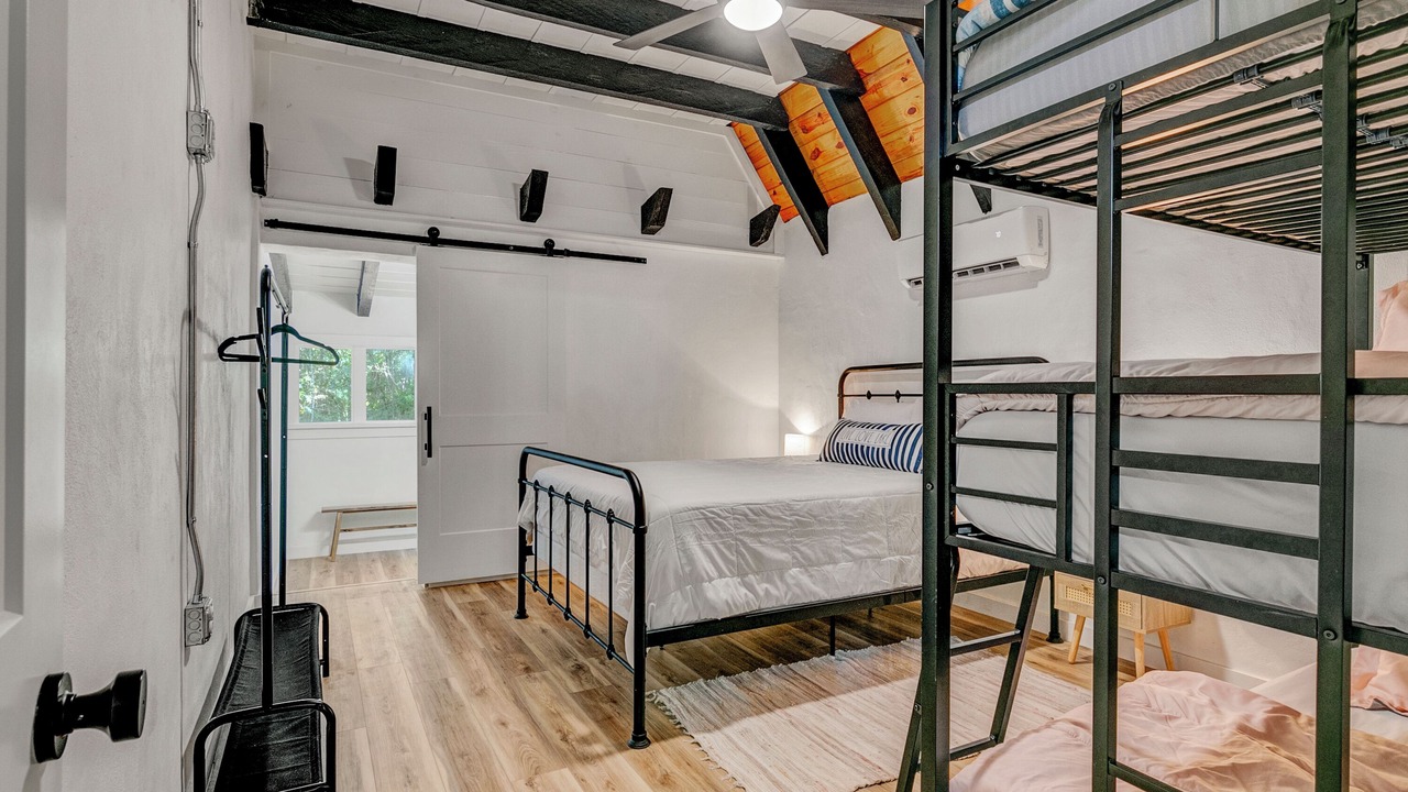 Photo of Bedroom in Brookeland