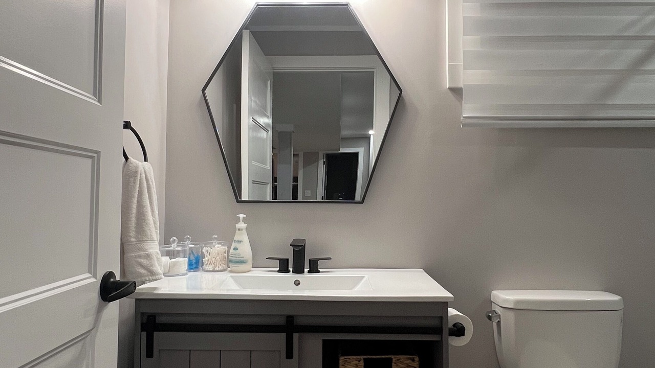 Photo of Bathroom in Dysart et al
