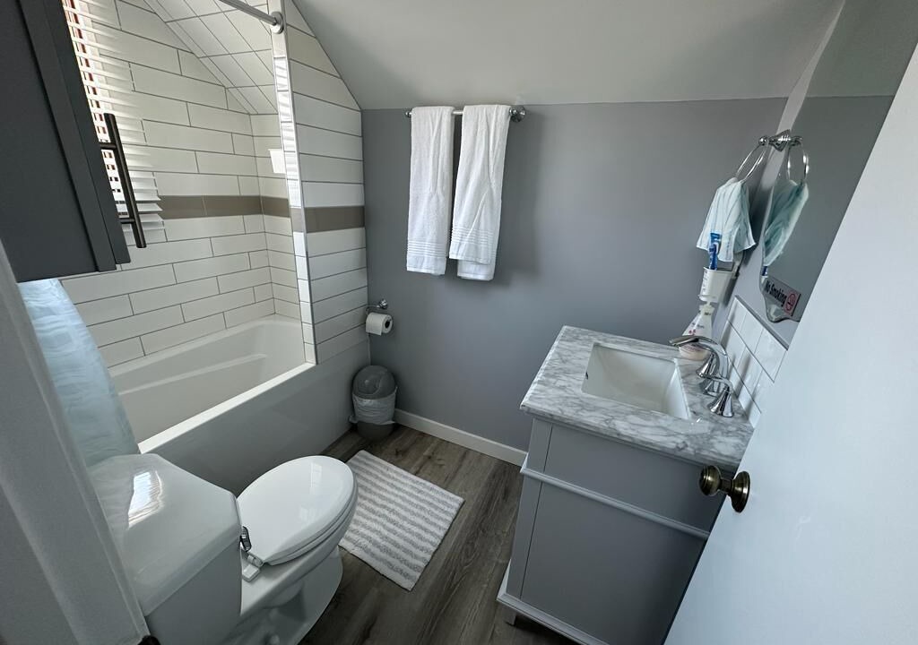 Photo of Bathroom in East Kildonan