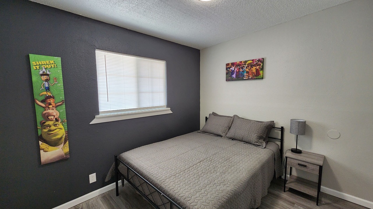 Photo of Bedroom in Biggs Field