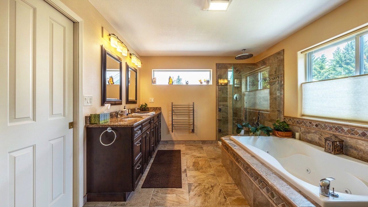 Photo of Bathroom in Parkdale