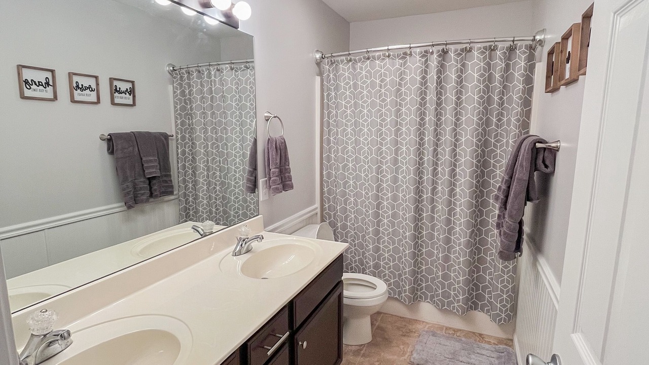 Photo of Bathroom in Kaiser