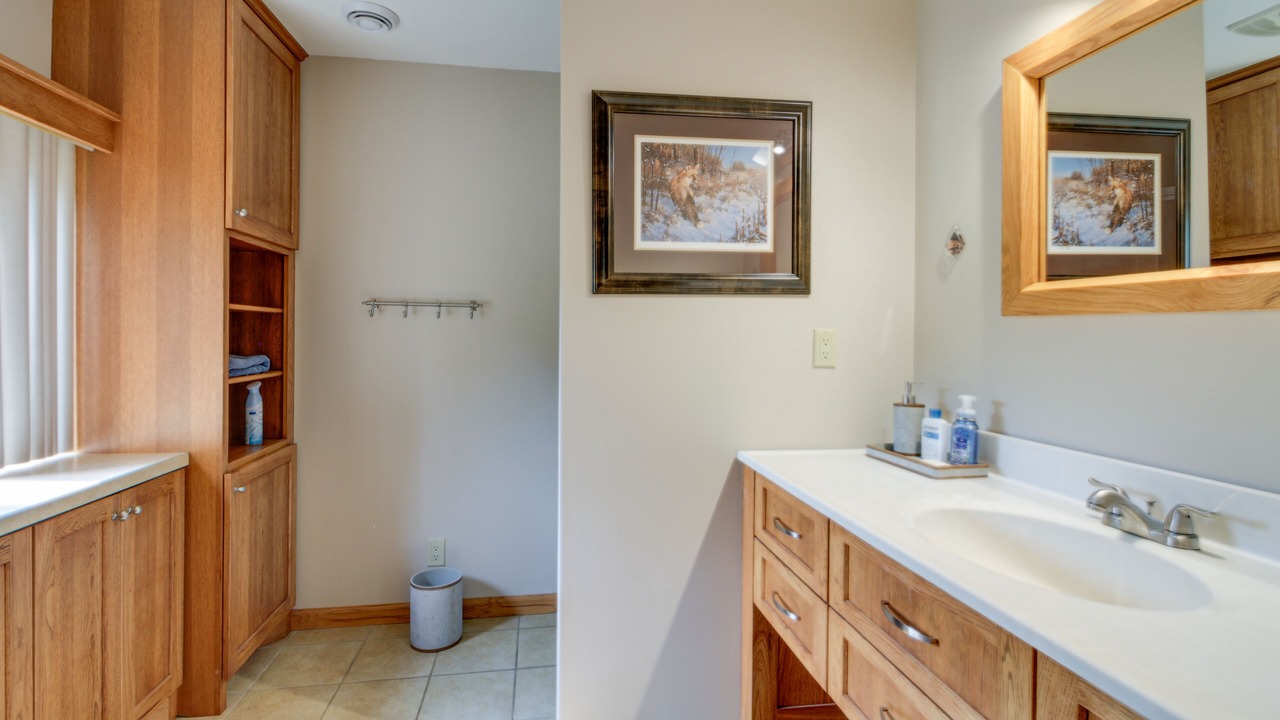 Photo of Bathroom in Palisade