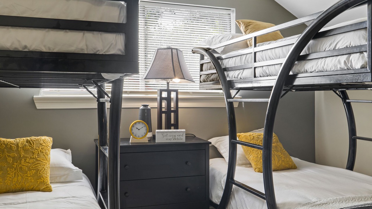 Photo of Bedroom in Beacon Ridge