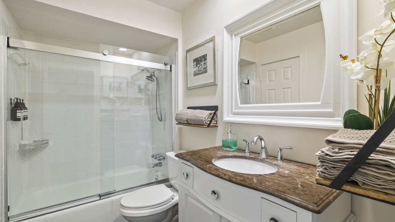 Photo of Bathroom in Beacon Ridge